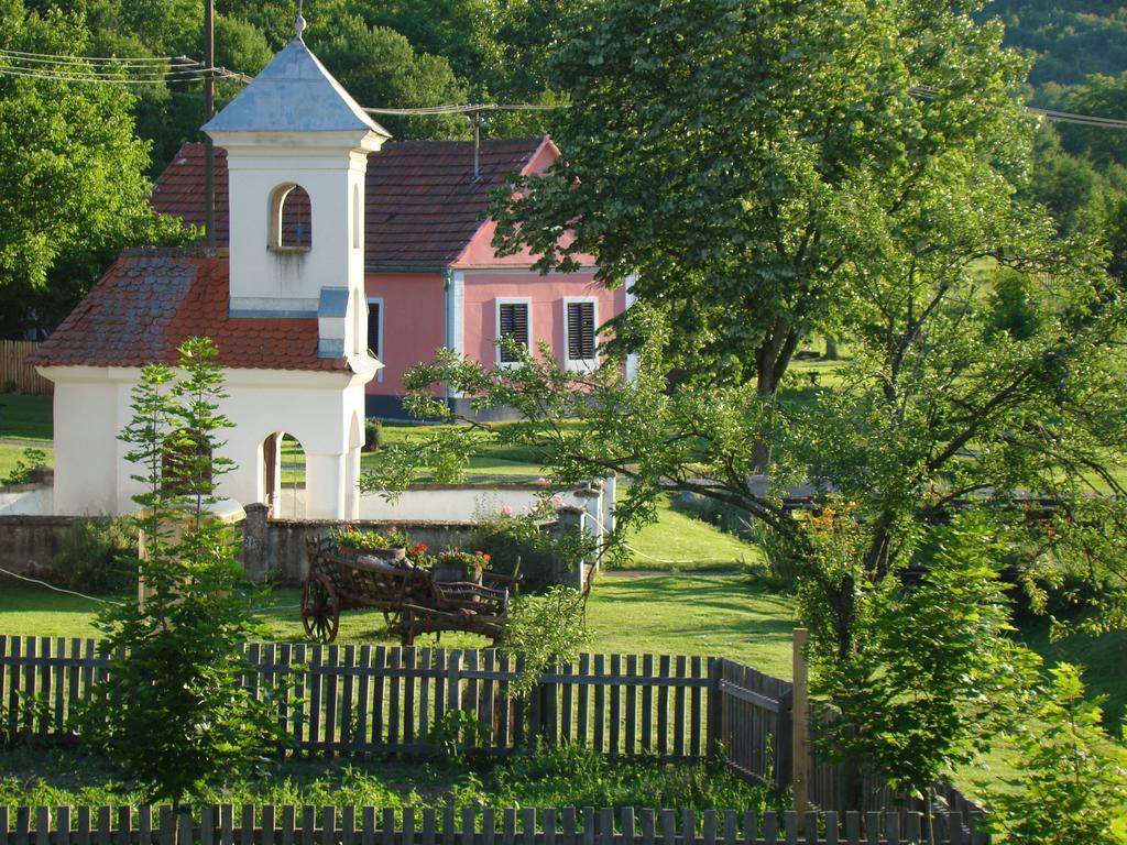 Country House Tunjina kuca Stara Kapela Guest House Pavlovci Ruang foto